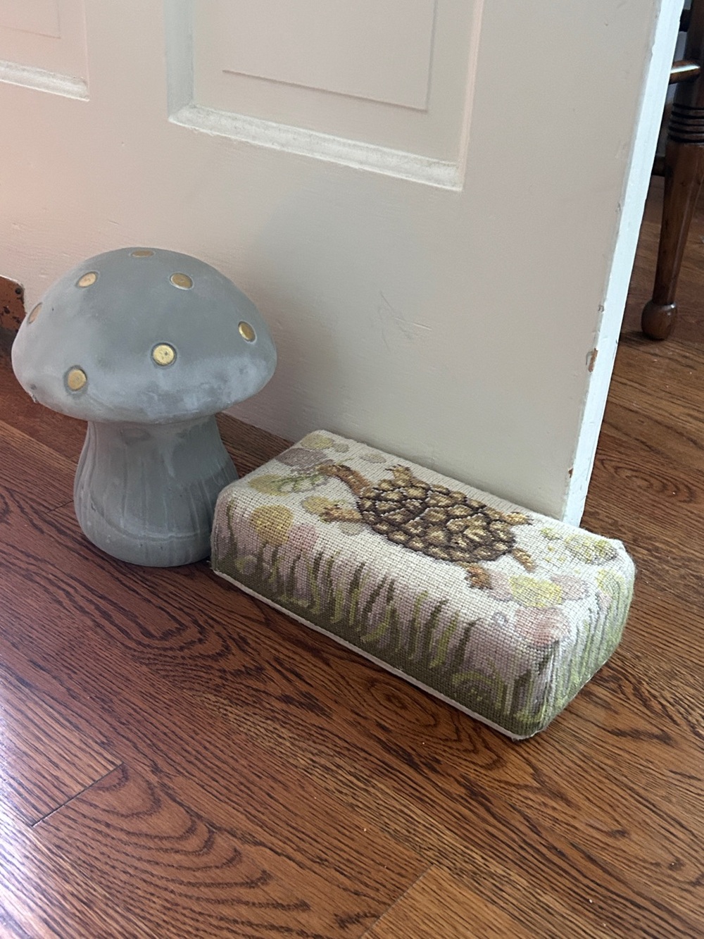 Turtle Graham Rust Design Tortoise in Foliage Needlepoint Doorstop Brick Cover - Picture 3 of 11
